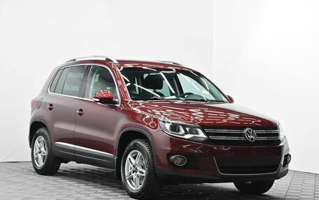 Volkswagen Tiguan I, 2011 год, 955 000 рублей, 2 фотография