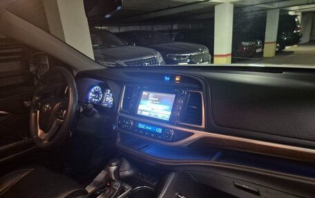 Toyota Highlander III, 2015 год, 2 800 000 рублей, 13 фотография