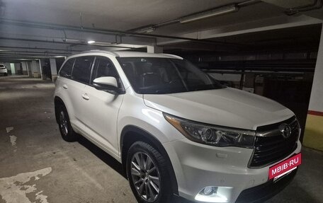 Toyota Highlander III, 2015 год, 2 800 000 рублей, 23 фотография