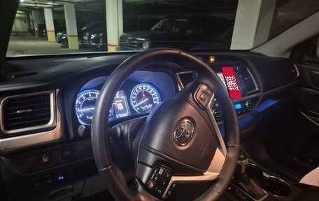 Toyota Highlander III, 2015 год, 2 800 000 рублей, 26 фотография