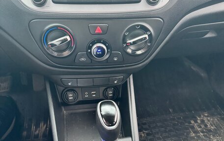 Hyundai Solaris II рестайлинг, 2017 год, 560 000 рублей, 7 фотография