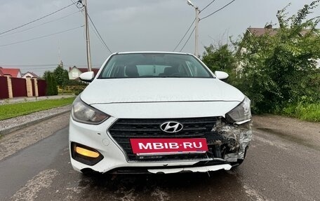 Hyundai Solaris II рестайлинг, 2017 год, 560 000 рублей, 2 фотография