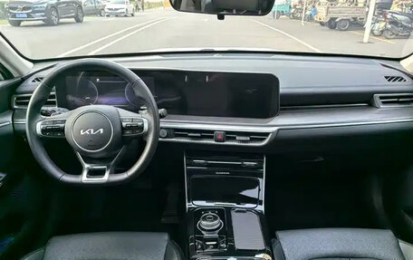 KIA K5, 2021 год, 1 600 000 рублей, 12 фотография