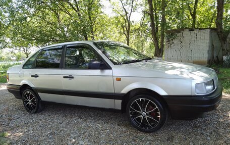 Volkswagen Passat B3, 1988 год, 300 000 рублей, 4 фотография
