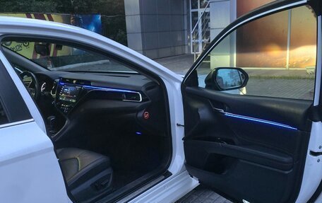 Toyota Camry, 2019 год, 2 650 000 рублей, 7 фотография