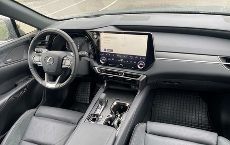 Lexus RX IV рестайлинг, 2023 год, 11 950 000 рублей, 3 фотография