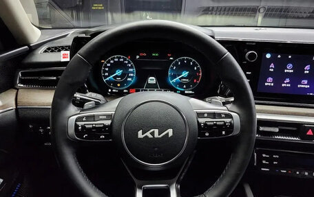 KIA K5, 2021 год, 2 400 000 рублей, 6 фотография