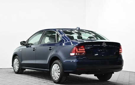 Volkswagen Polo VI (EU Market), 2016 год, 855 000 рублей, 3 фотография