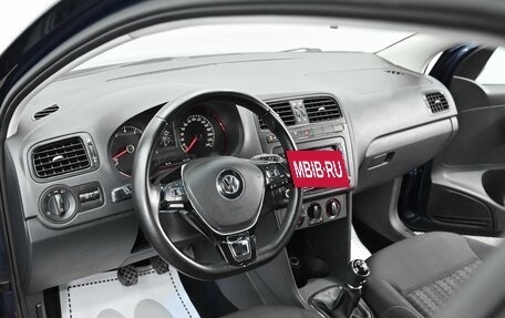 Volkswagen Polo VI (EU Market), 2016 год, 855 000 рублей, 8 фотография