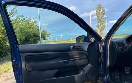 Volkswagen Golf IV, 2001 год, 11 фотография