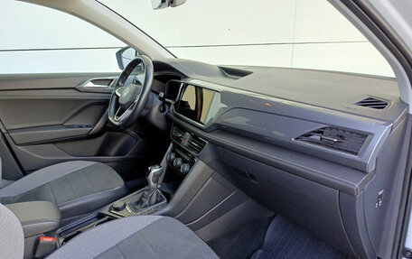 Volkswagen Taos, 2021 год, 2 619 000 рублей, 15 фотография