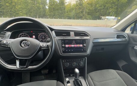 Volkswagen Tiguan II, 2018 год, 2 650 000 рублей, 4 фотография