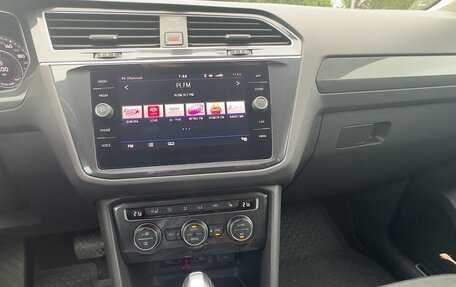 Volkswagen Tiguan II, 2018 год, 2 650 000 рублей, 10 фотография