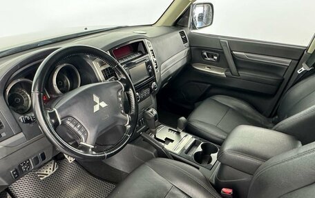 Mitsubishi Pajero IV, 2017 год, 3 300 000 рублей, 8 фотография