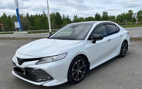 Toyota Camry, 2018 год, 3 100 000 рублей, 1 фотография