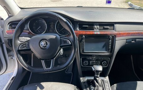 Skoda Superb III рестайлинг, 2012 год, 689 000 рублей, 8 фотография