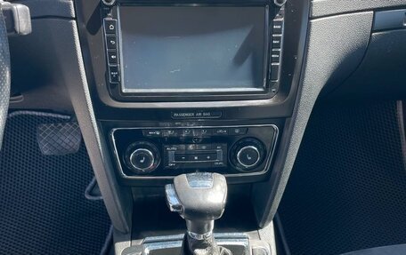 Skoda Superb III рестайлинг, 2012 год, 689 000 рублей, 11 фотография