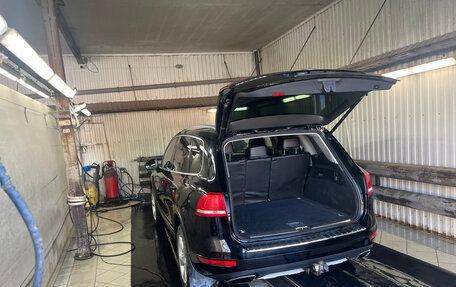Volkswagen Touareg III, 2011 год, 1 200 000 рублей, 2 фотография