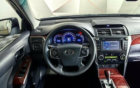 Toyota Camry, 2013 год, 1 560 000 рублей, 20 фотография