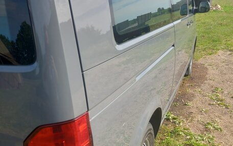 Volkswagen Transporter T6 рестайлинг, 2021 год, 3 700 000 рублей, 3 фотография