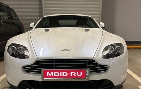 Aston Martin V8 Vantage III, 2011 год, 9 950 000 рублей, 1 фотография