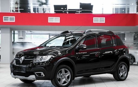 Renault Sandero II рестайлинг, 2018 год, 899 000 рублей, 1 фотография