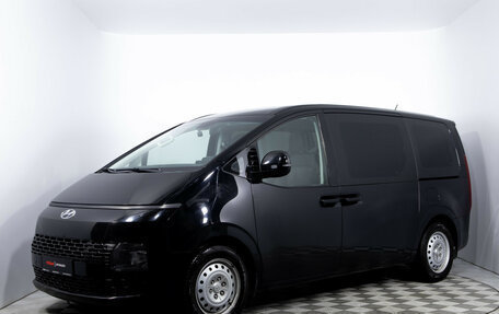 Hyundai Staria, 2021 год, 3 900 000 рублей, 1 фотография