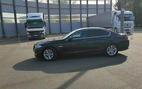 BMW 5 серия, 2012 год, 1 555 000 рублей, 3 фотография