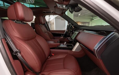 Land Rover Range Rover IV рестайлинг, 2025 год, 25 900 000 рублей, 21 фотография