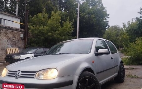 Volkswagen Golf IV, 1999 год, 360 000 рублей, 2 фотография