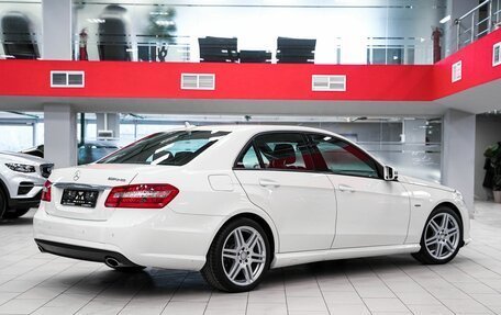 Mercedes-Benz E-Класс, 2011 год, 1 299 000 рублей, 2 фотография
