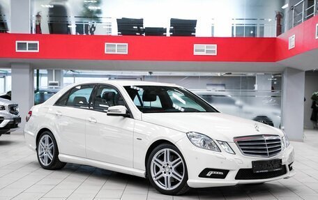 Mercedes-Benz E-Класс, 2011 год, 1 299 000 рублей, 3 фотография