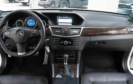 Mercedes-Benz E-Класс, 2011 год, 1 299 000 рублей, 10 фотография