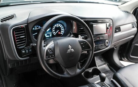Mitsubishi Outlander III рестайлинг 3, 2013 год, 1 149 000 рублей, 9 фотография