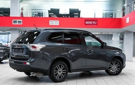 Mitsubishi Outlander III рестайлинг 3, 2013 год, 1 149 000 рублей, 2 фотография