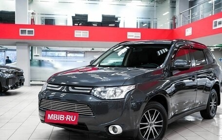 Mitsubishi Outlander III рестайлинг 3, 2013 год, 1 149 000 рублей, 5 фотография