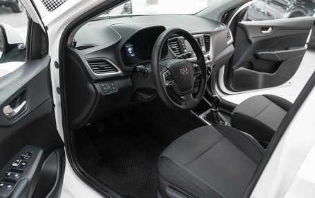 Hyundai Solaris II рестайлинг, 2018 год, 899 000 рублей, 6 фотография