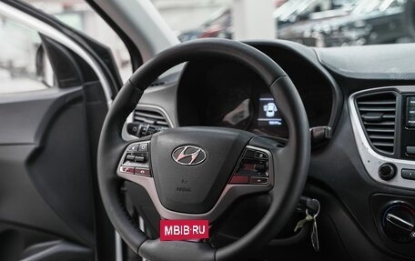 Hyundai Solaris II рестайлинг, 2018 год, 899 000 рублей, 9 фотография