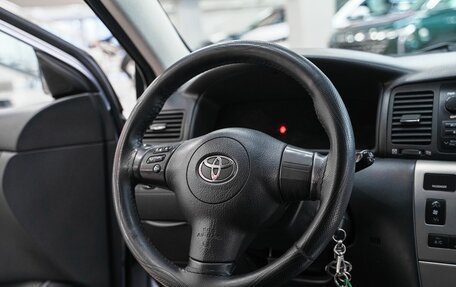 Toyota Corolla, 2005 год, 599 000 рублей, 10 фотография