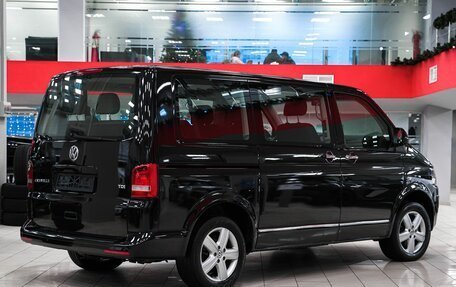 Volkswagen Caravelle T5, 2014 год, 1 749 000 рублей, 2 фотография
