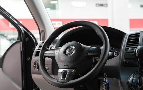 Volkswagen Caravelle T5, 2014 год, 1 749 000 рублей, 12 фотография