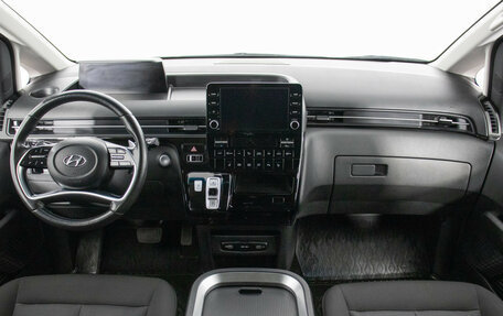 Hyundai Staria, 2021 год, 3 900 000 рублей, 14 фотография