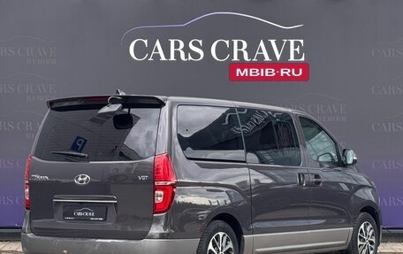 Hyundai Grand Starex Grand Starex I рестайлинг 2, 2019 год, 3 130 000 рублей, 4 фотография