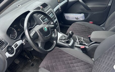 Skoda Octavia, 2011 год, 550 000 рублей, 9 фотография