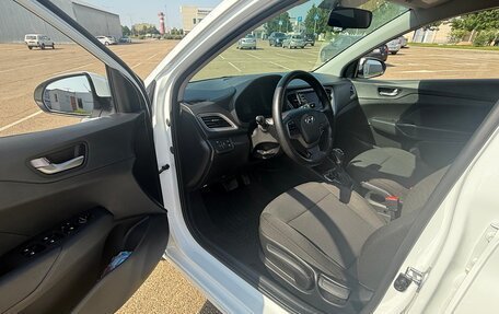Hyundai Solaris II рестайлинг, 2019 год, 1 500 000 рублей, 16 фотография