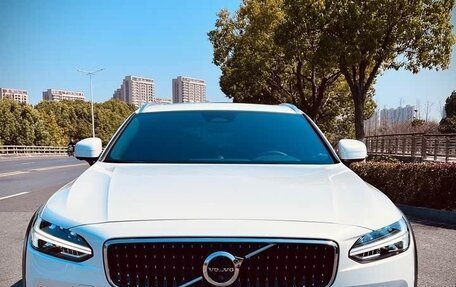 Volvo V90 II, 2022 год, 4 690 000 рублей, 2 фотография