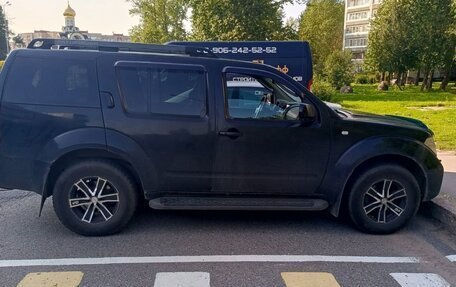 Nissan Pathfinder, 2007 год, 879 000 рублей, 2 фотография