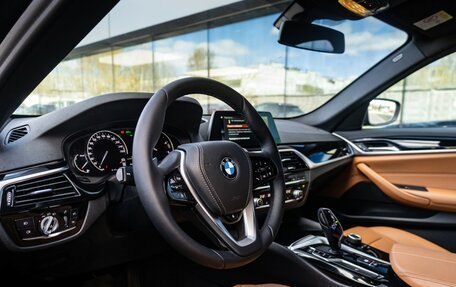 BMW 5 серия, 2020 год, 2 999 000 рублей, 14 фотография