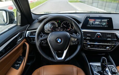 BMW 5 серия, 2020 год, 2 999 000 рублей, 15 фотография