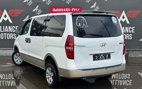 Hyundai Grand Starex Grand Starex I рестайлинг 2, 2011 год, 1 180 000 рублей, 5 фотография